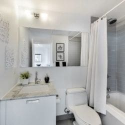 1815 Yonge Street Unit 801 - Bathroom
